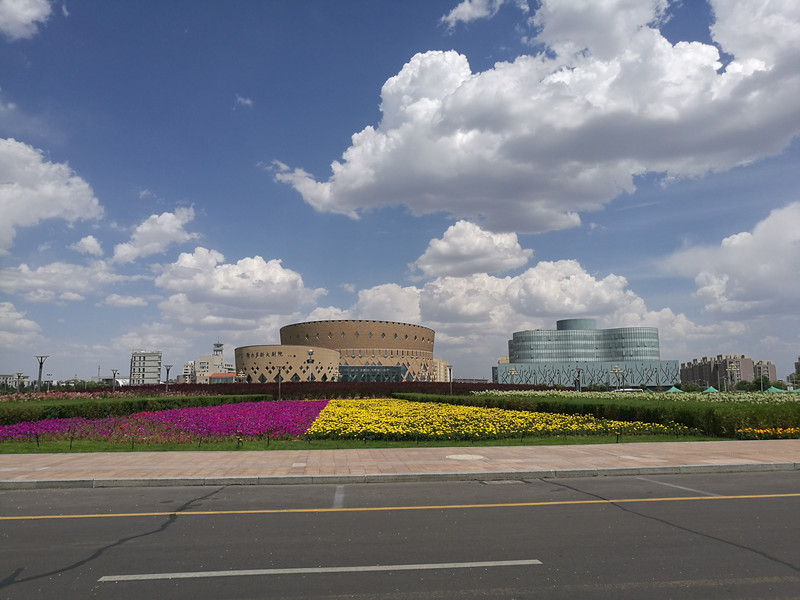 鄂尔多斯，草原之光照亮励志之路